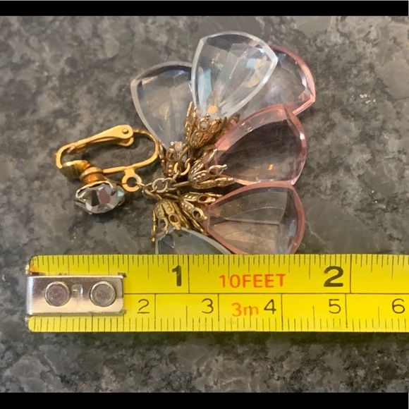 Vintage Pink & Clear Clip-on Earrings - Picture 4 of 4